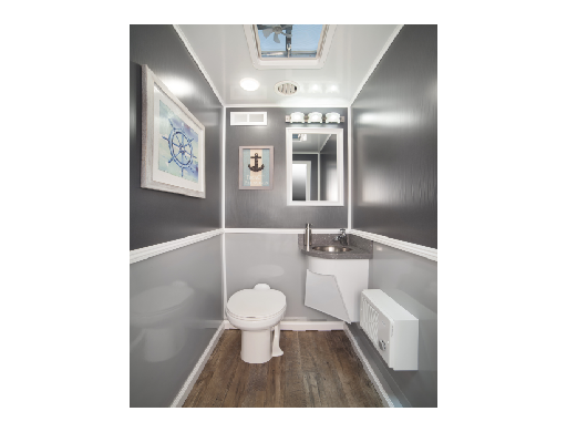 LUXURY-TRAILER-RESTROOM-RENTALS